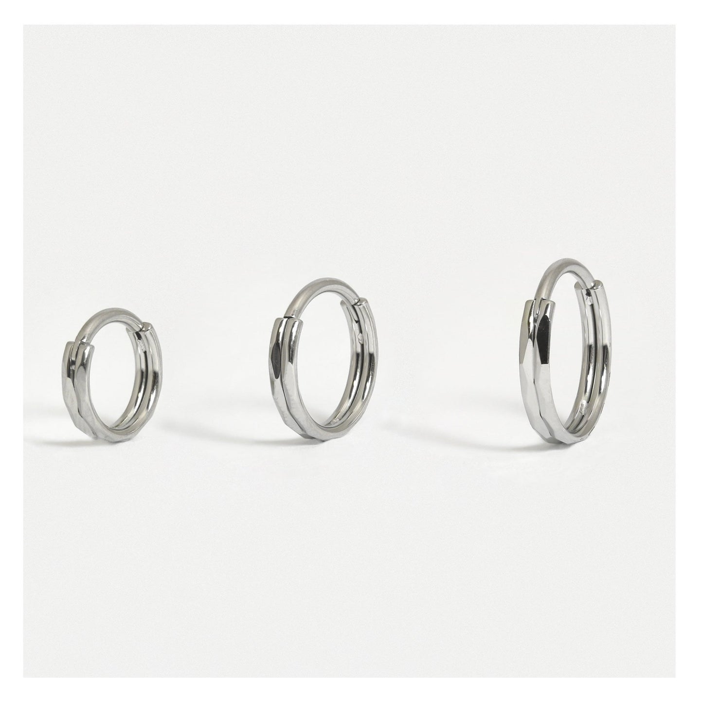 Steel Double Diamond Hinged Segment Ring - 1.2mm