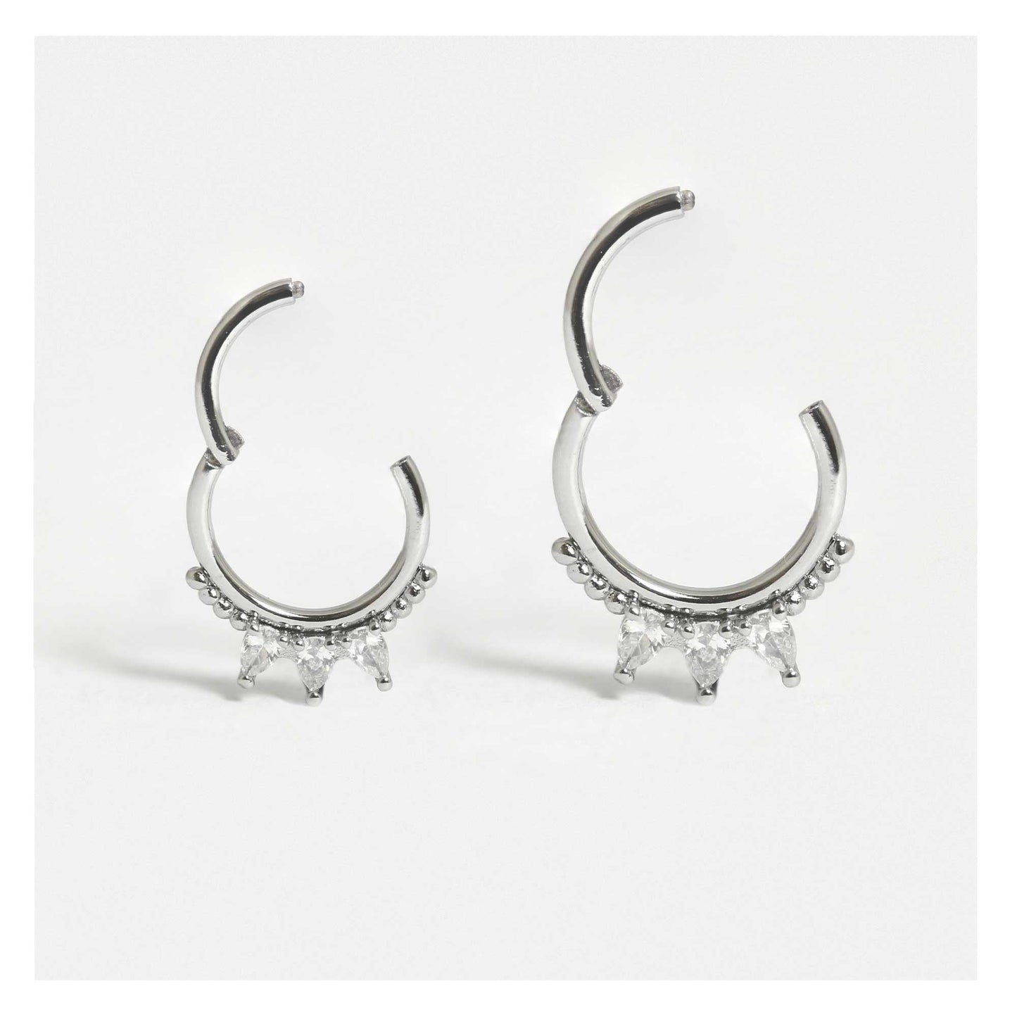Steel Petal Hinged Segment Ring with Beading -1.2mm