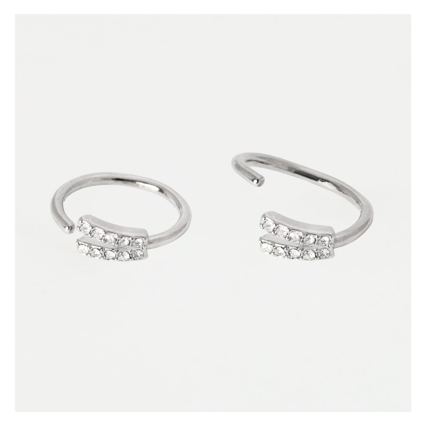 Silver Gemset V Twist Ring