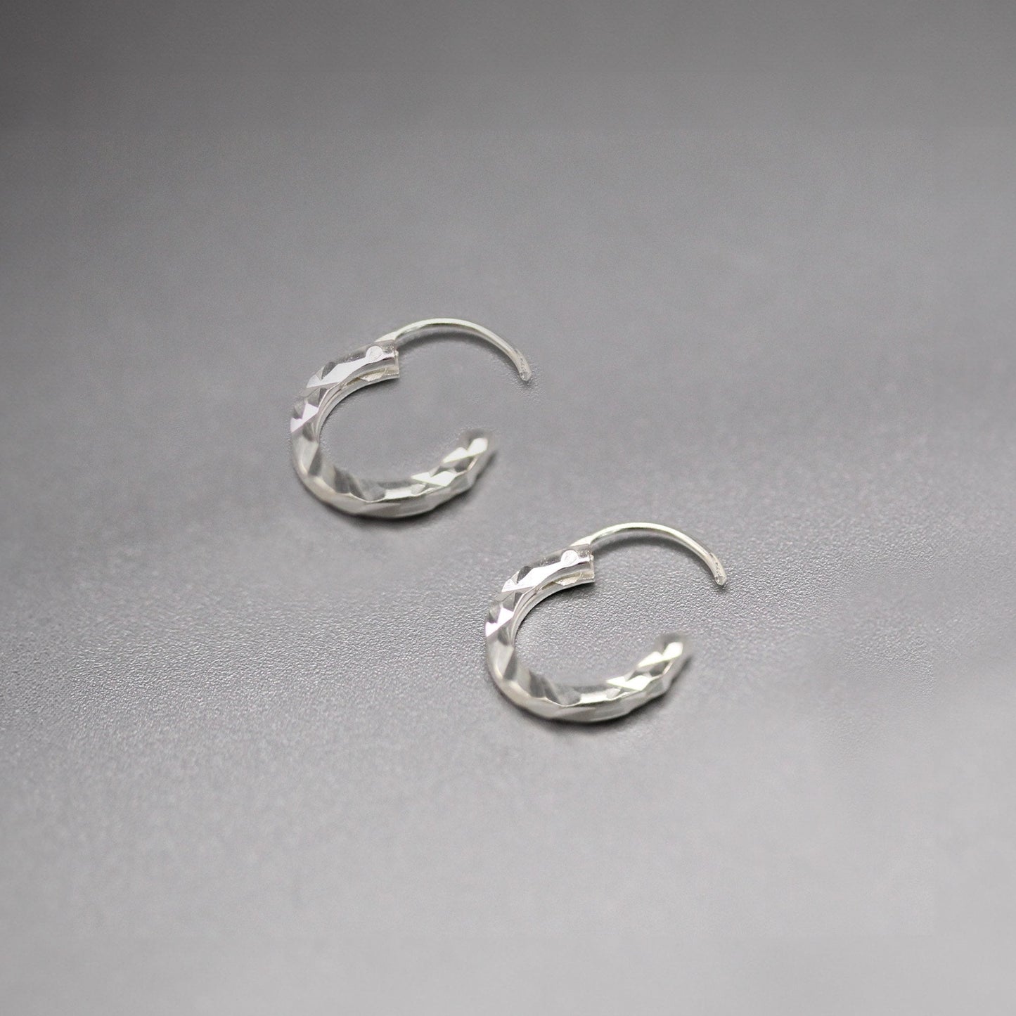 Silver Geometic Cut Hoop - 10mm