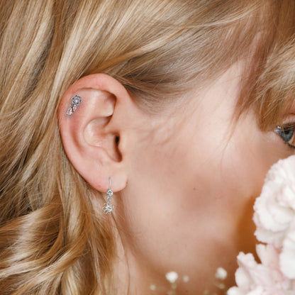 Steel Sparkling Daisy & Crystal Drop Labret